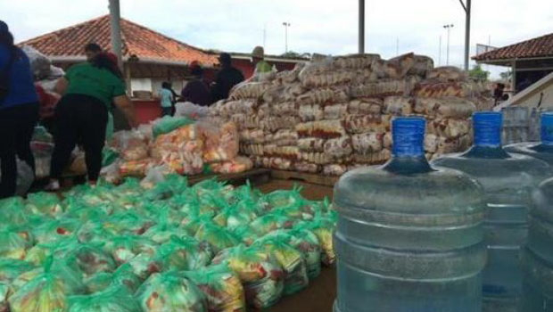 El Gobierno venezolano asignó 300 millones de bolívares, los cuales serán utilizados para entregar alimentos, ropa, medicinas y el traslado de las personas.