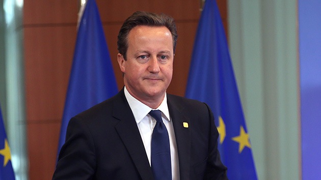 Cameron instó a los jefes de Defensa invertir más en armas de seguridad