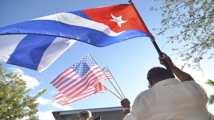 Cuba llevó una delegación de más de 30 personas a EE.UU. para la reapertura de su embajada.