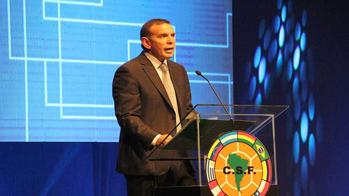 Juan Ángel Napout, presidente de Conmebol, aseguró que el organismo busca la transparencia administrativa, ante el escándalo de corrupción en el seno de la FIFA