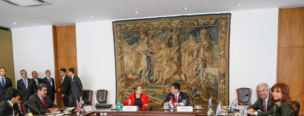 Presidentes celebran encuentro privado en cumbre del Mercosur