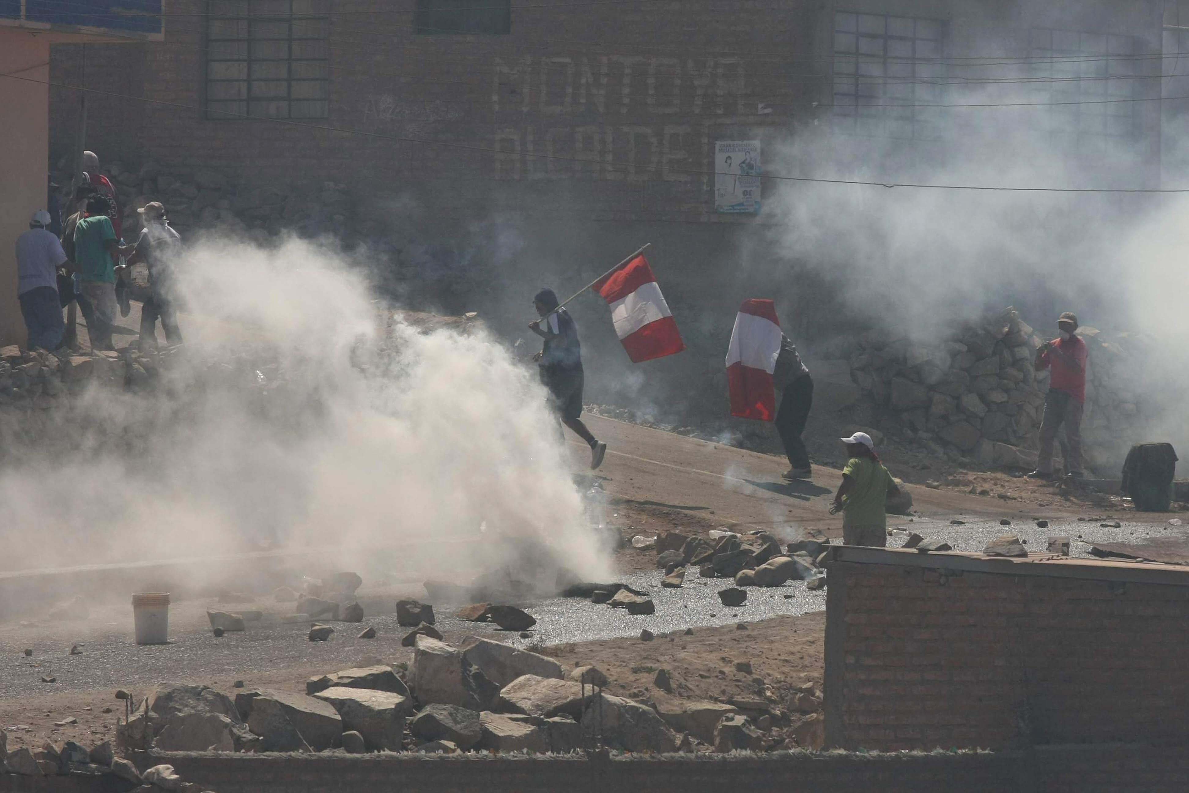 Cuatro personas murieron por la represión policial durante las protestas contra el proyecto minero.