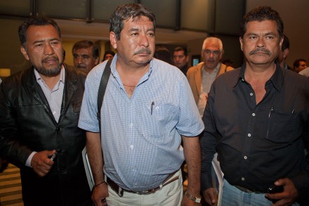 Rubén Núñez Ginez, líder de la sección 22 de la CNTE, denunció la militarización de la entidad.