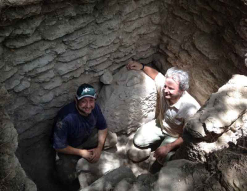 Desde que se inició esta excavación en 2008, cuarenta paneles se han descubierto en el norte de Guatemala.