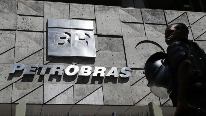 Persisten las denuncias contra implicados en la corrupción de Petrobras.