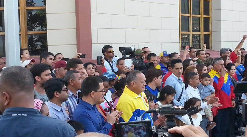 El vicepresidente Ejecutivo de Venezuela, Jorge Arreaza, junto con el presidente de la Asamblea Nacional, Diosdado Cabello acompañaron al pueblo para celebrar el cumpleaños del arañero de Sabaneta.