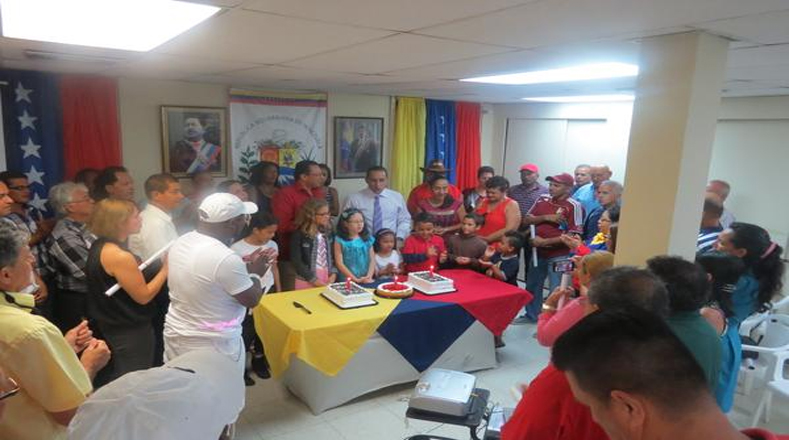 En Aruba también recordaron a Hugo Chávez en su cumpleaños.