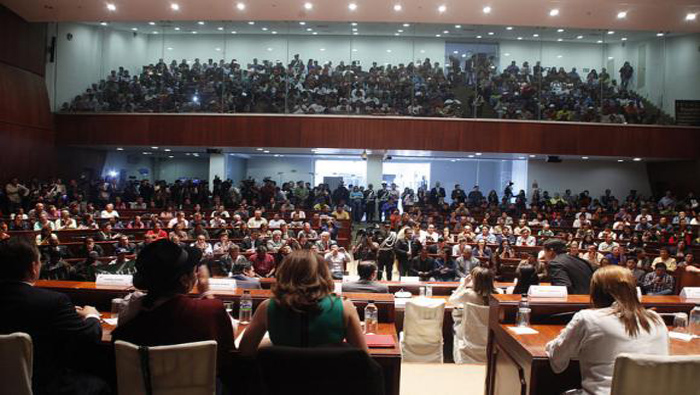 El mandatario Rafael Correa se reunió en una multitudinaria convocatoria el Día del trabajador en Ecuador, donde estuvieron los principales movimientos de trabajadores del país meridional.