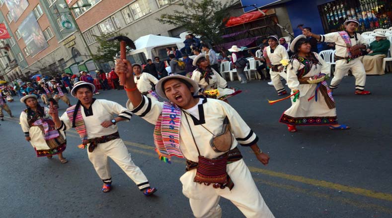 Diversas acepciones del folklore nacional se hicieron presente en una demostración de danza, cultura e identidad.