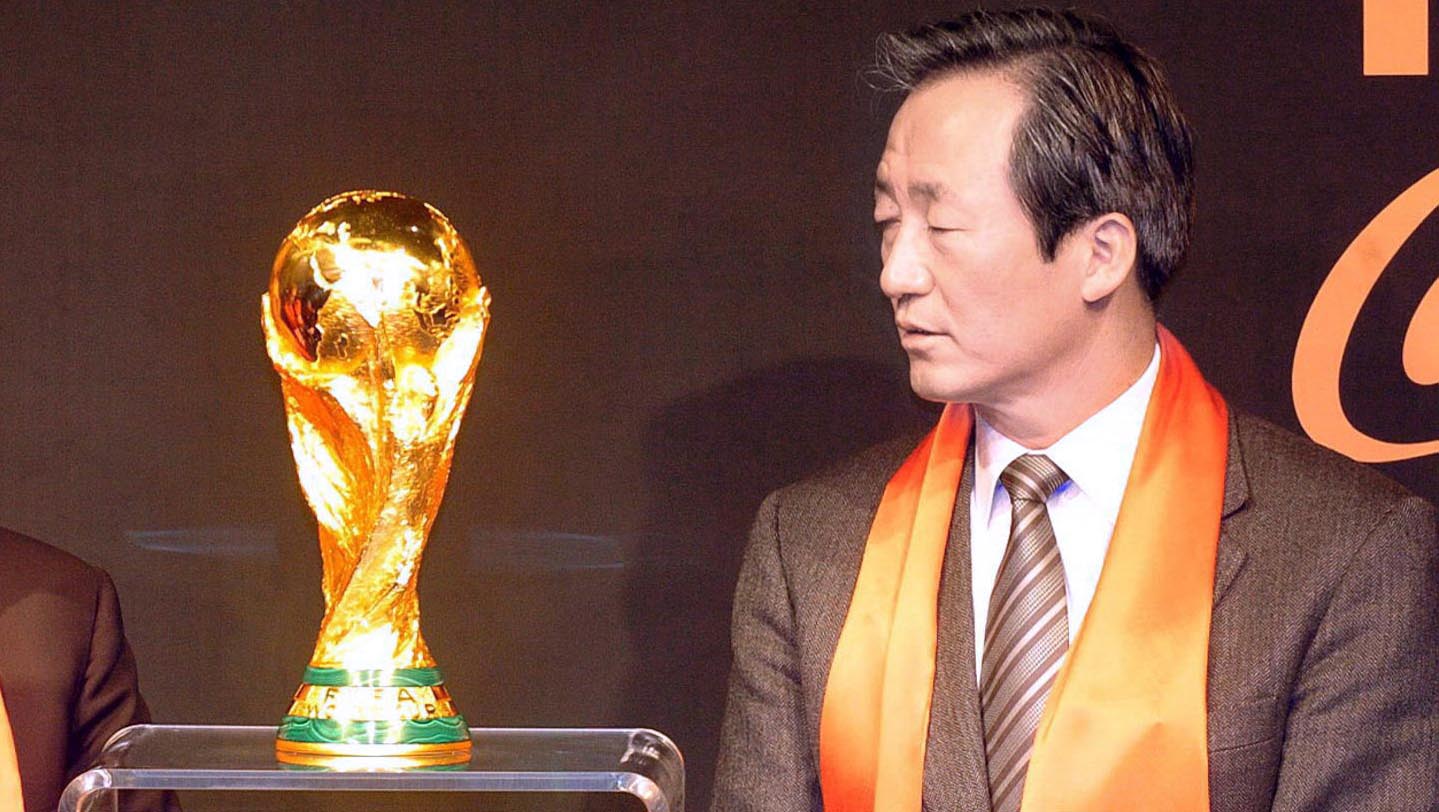 Chung Mong Joon, de 63 años, fue vicepresidente de la FIFA de 1994 a 2011, y es el sexto hijo de Chung Ju-yung, fundador del Grupo Hyundai.