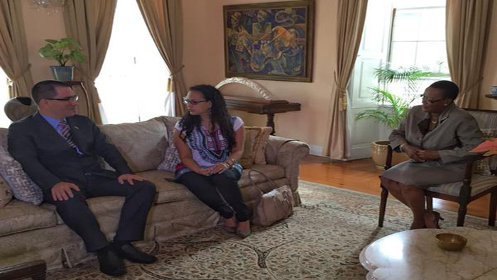 Reunión entre el vicepresidente ejecutivo de Venezuela, Jorge Arreaza, y la canciller de Barbados, Maxine MacClean.