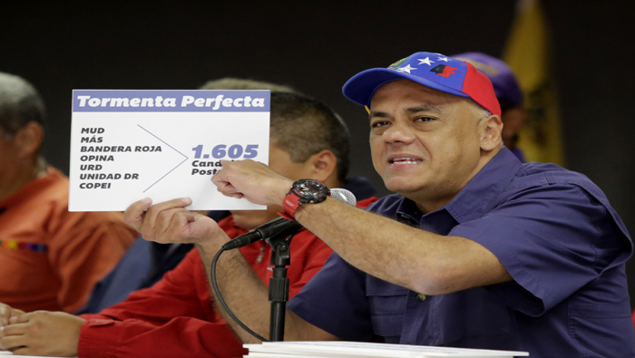 El jefe del comando de campaña del Partido Socialista Unido de Venezuela (PSUV), Jorge Rodríguez, hizo el anuncio este lunes.