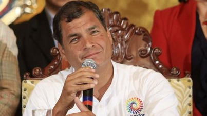 Rafael Correa también estará presente en el desfile militar en honor al presidente Desiré Delano Bouterse.