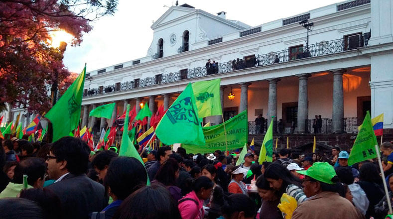 Gobierno de Correa recibe muestras de apoyo ante protestas opositoras