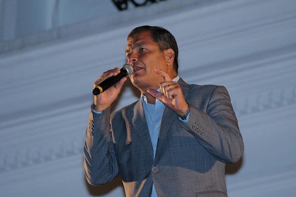 Correa aseguró que la oposición usa el mismo libreto de siempre para desestabilizar.