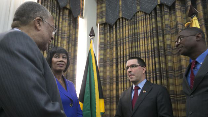 Vicepresidente de Venezuela, Jorge Arreaza, afirmó que desde la llegada a la presidencia de David Granger se cerró el diálogo con Guyana.