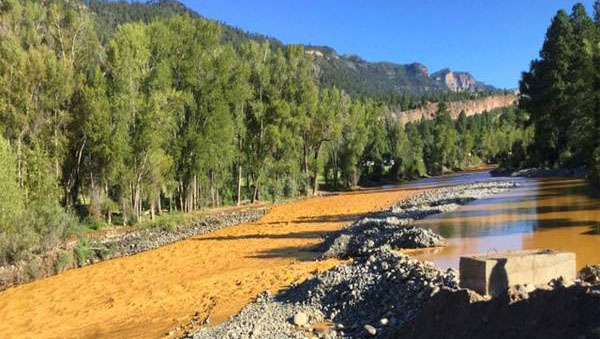 Un derrame de más de 11 millones de litros de aguas contaminadas en los ríos Ánimas y San Juan de Colorado ocurrió durante los trabajos de limpieza.