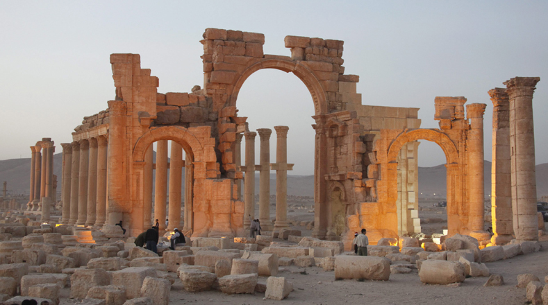 Estado Islámico sigue arremetiendo contra Palmira