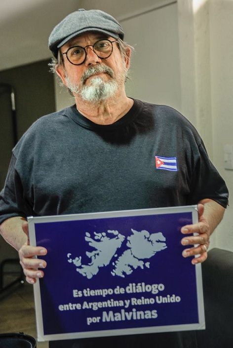 El máximo representante de la trova cubana, Silvio Rodríguez, también alzó su voz pidiendo el Diálogo por las Malvinas. 
