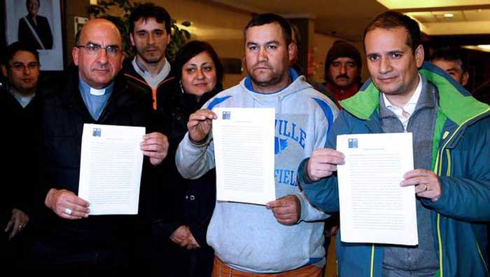 Los mineros firmaron un memorando de entendimiento con el Gobierno chileno