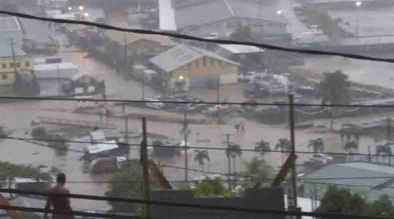 Casi 23 centímetros cúbicos de agua cayeron en Dominica al paso de la tormenta Érika.