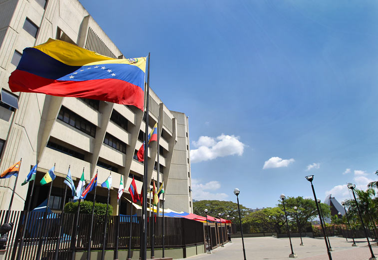 El pasado 21 de agosto el Gobierno de Venezuela decretó el estado de excepción en seis municipios del Táchira, medida que fue ampliada recientemente a otros cuatro municipios de la zona fronteriza con Colombia.
