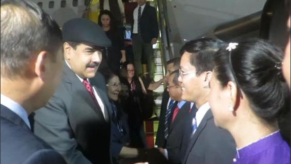 El presidente venezolano anunció su viaje el viernes, durante un encuentro con el pueblo en apoyo a la lucha contra el paramilitarismo.