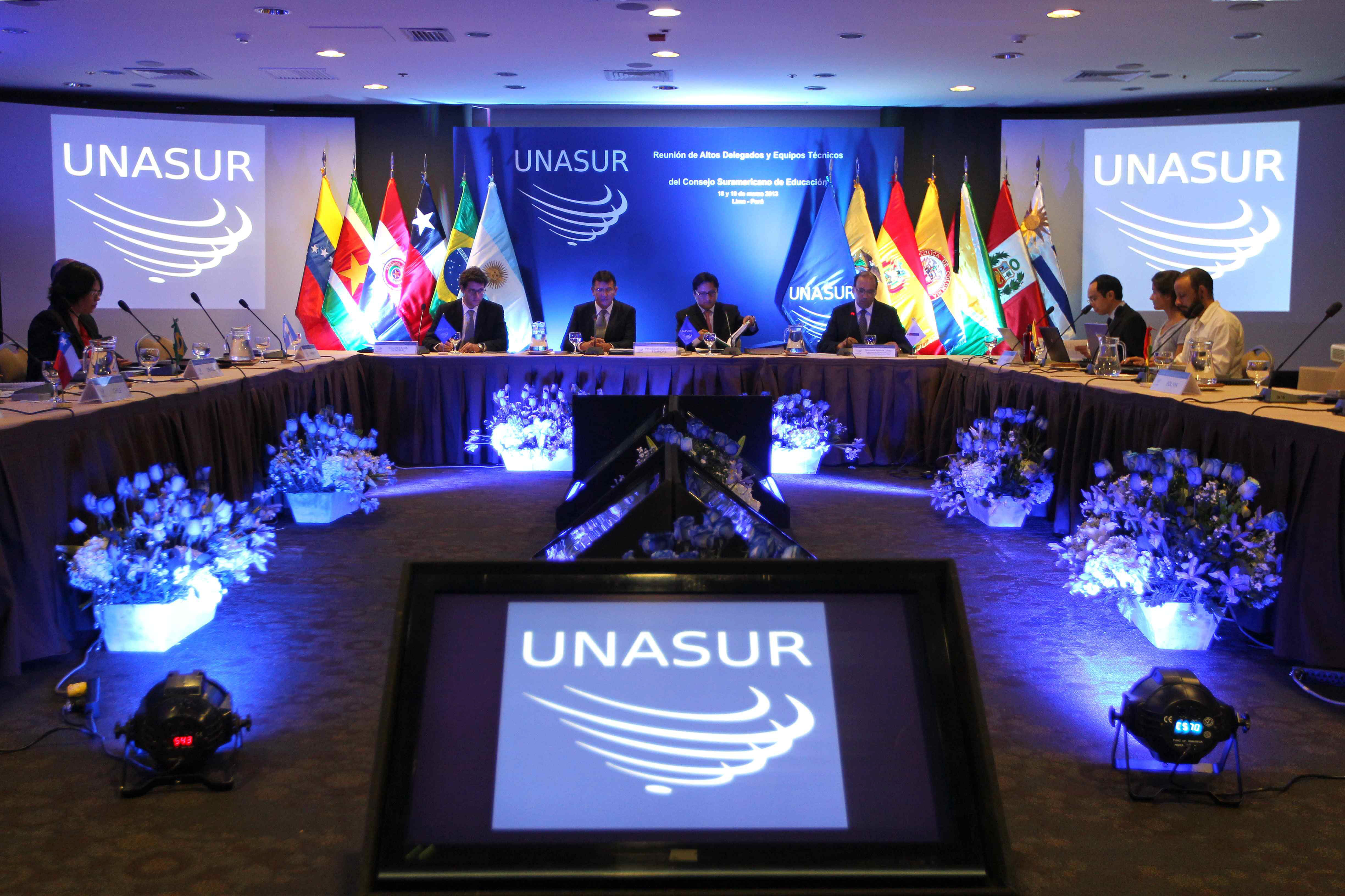 La Unión de Naciones Suramericanas (Unasur) saluda el diálogo entre los Gobiernos de Venezuela y Colombia.