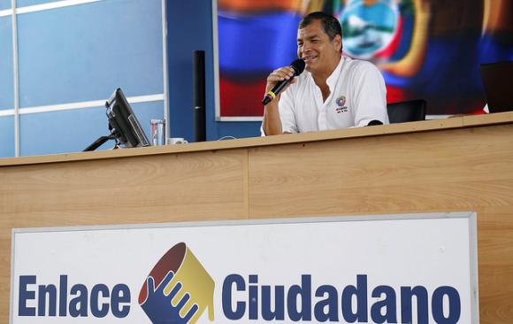 Rafael Correa llamó mediocre a la derecha ecuatoriana y reiteró que gobierna para las grandes mayorías.