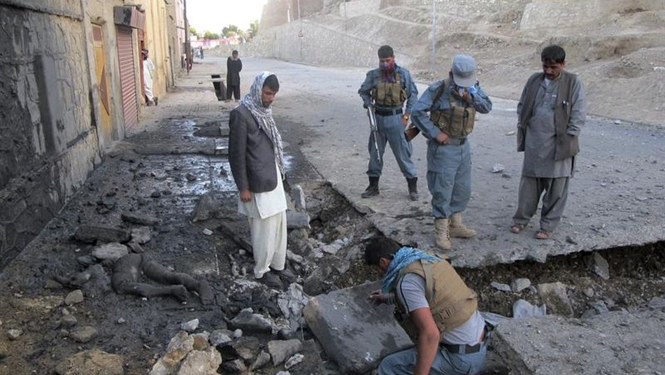 Los talibanes detonaron un carro bomba en la entrada de la prisión