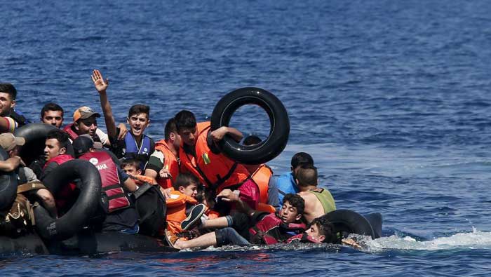 Más de 300 mil personas han cruzado el Mediterráneo en lo que va de 2015.