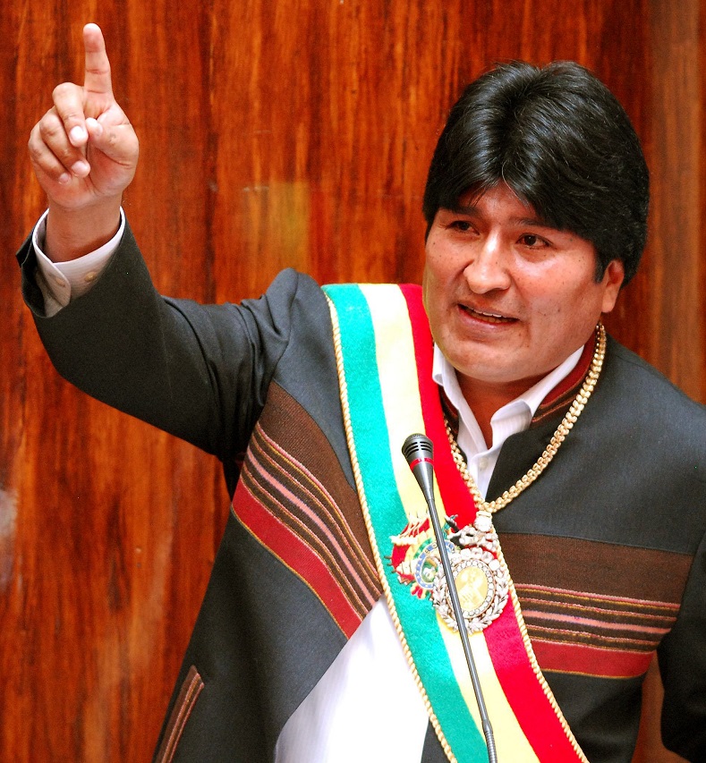 Evo Morales aseguró que Bolivia ha reducido las héctareas de cocales.