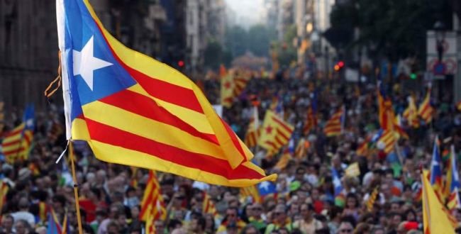 El Gobierno catalán quiere dar carácter plebiscitario a los comicios regionales del 27 de septiembre.