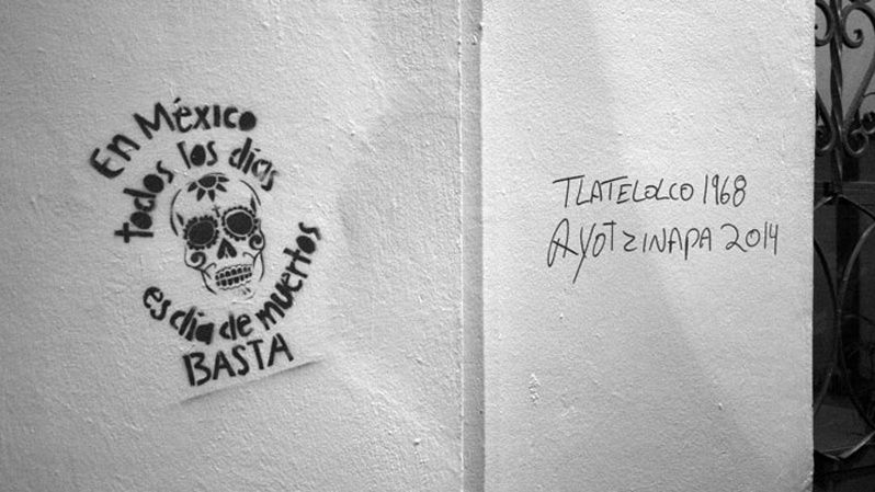 En México, las fosas comunes y los asesinatos vinculados al narcotráfico son el diario vivir. (25 de octubre de 2014)