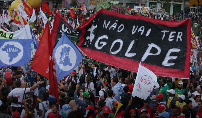 El pasado 21 de septiembre, el PT salió a las calles para expresar su respaldo a Rousseff.