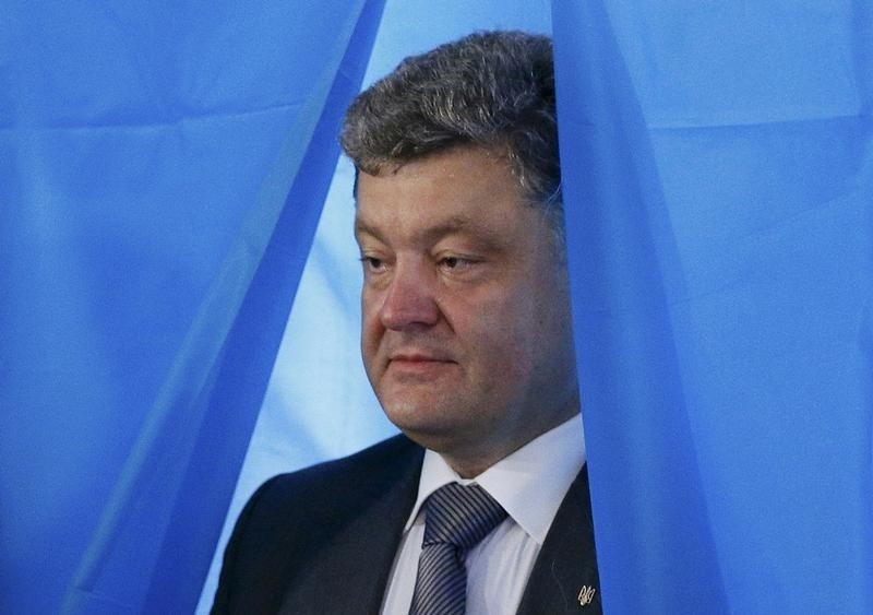 Poroshenko llamó al grupo de contacto -integrado por un ex presidente ucraniano, el embajador ruso en Ucrania y un representante de la OSCE- 