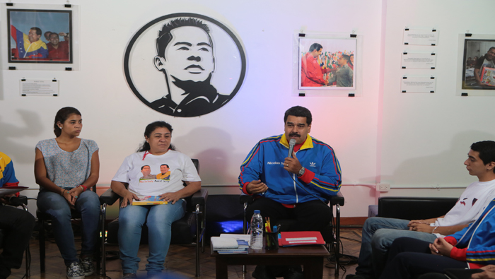 El presidente Maduro informó que la derecha saboteó una importante planta eléctrica en el estado Zulia y otra en Falcón.