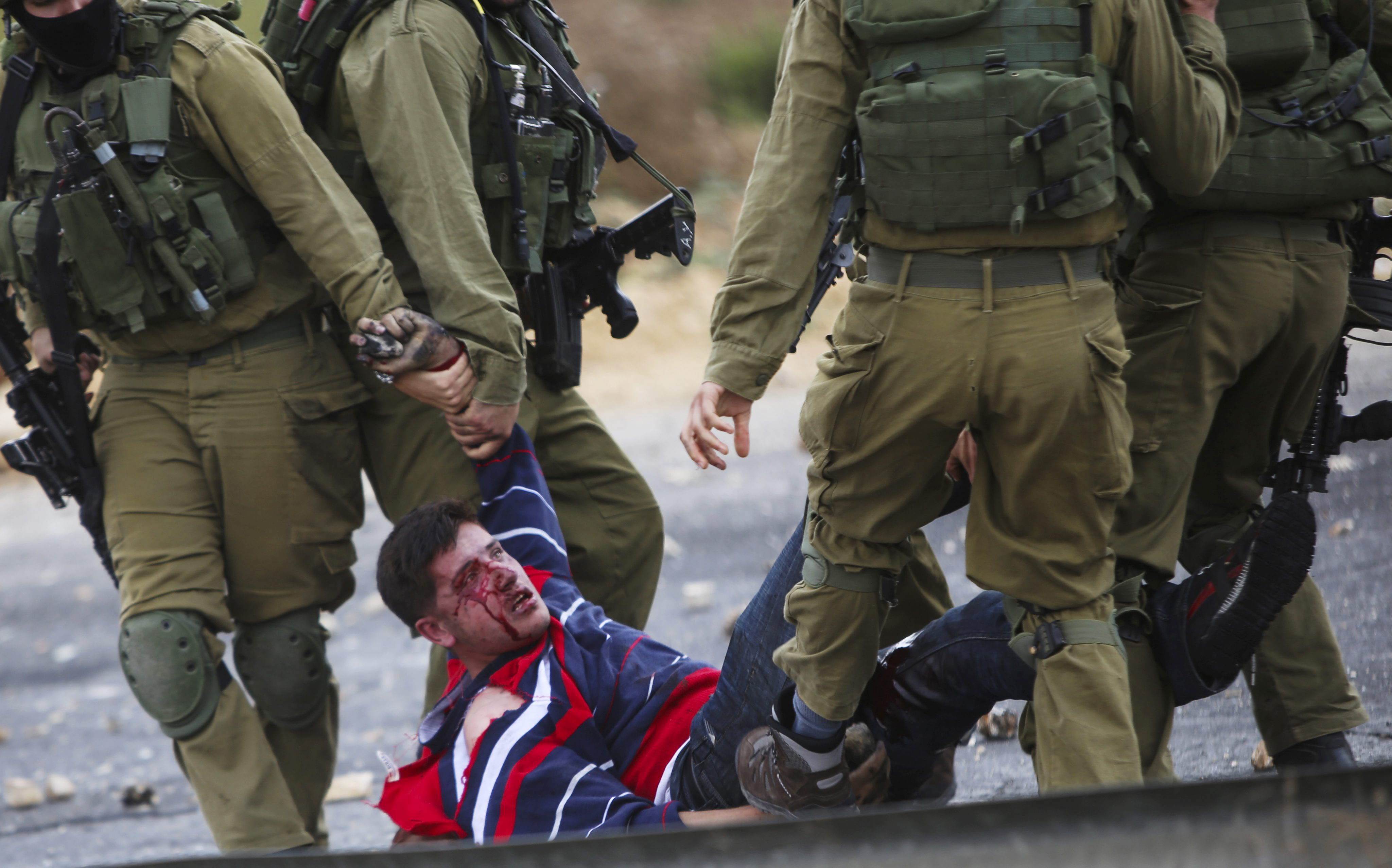Durante un enfrentamiento entre fuerzas israelíes, varios palestinos resultaron heridos.