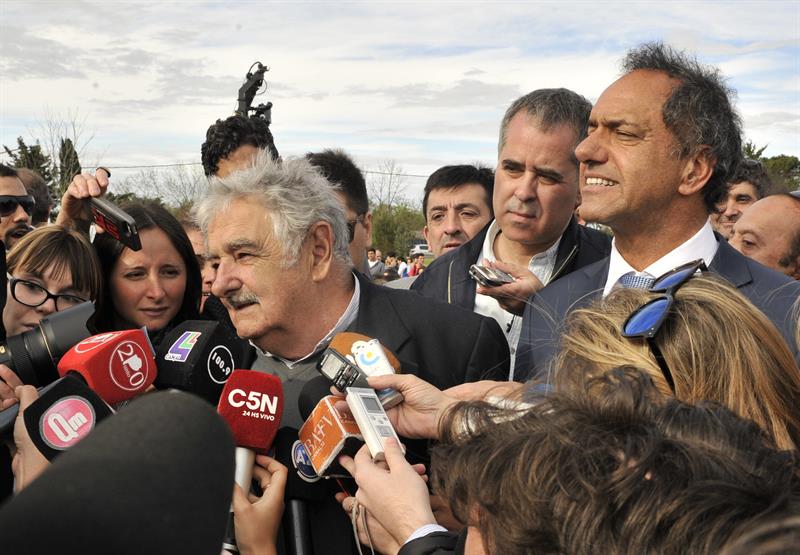 El expresidente de Uruguay Pepe Mujica llamó a la juventud a sumarse a la integración latinoamericana.