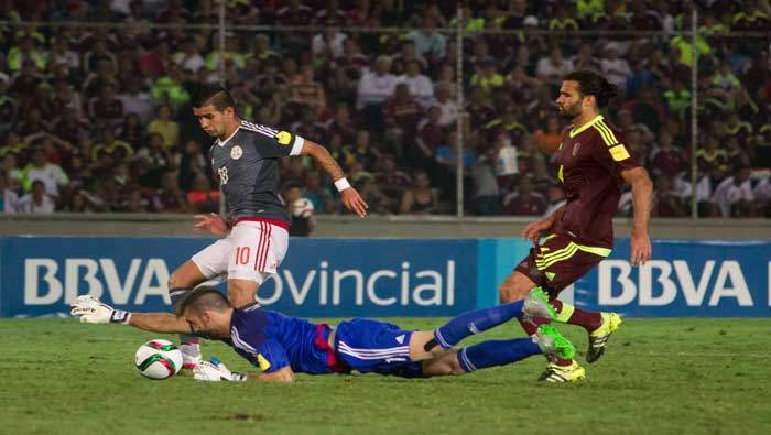 Derlis González anotó el tanto de la victoria de Paraguay