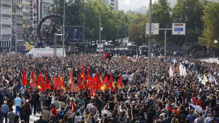 Manifestantes pidieron la salida de Erdogan