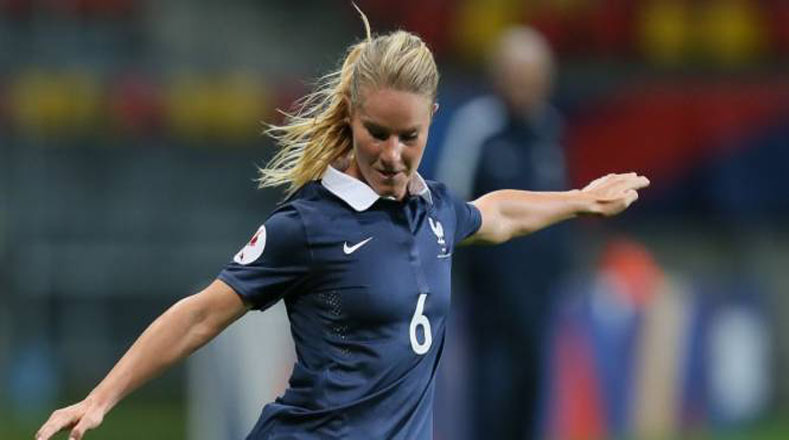 La francesa Amandine Henry obtuvo el Balón de Plata de la Copa Mundial Femenina de la FIFA Canadá 2015 y  fue la segunda mejor Jugadora Europea del Año.