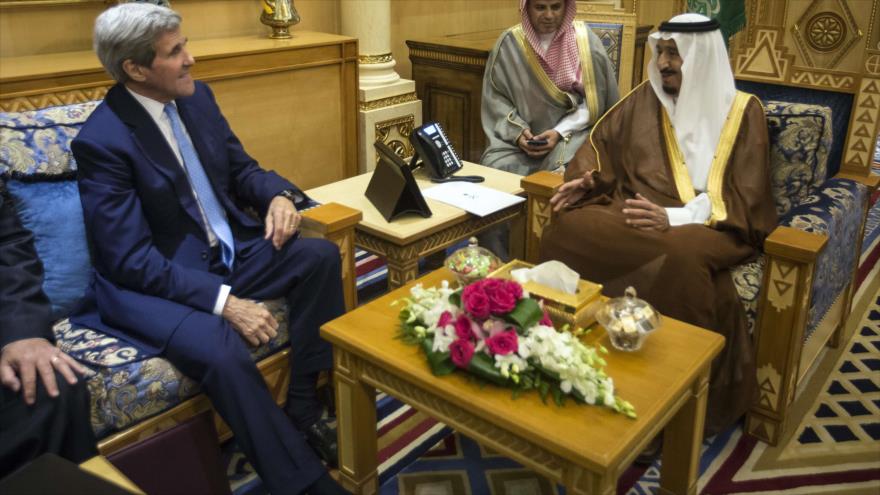 El secretario de Estado de EE.UU. y el rey saudita reunidos en Riad