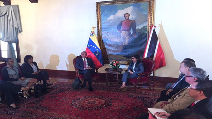 La canciller Delcy Rodríguez agradeció la visita de la comitiva de Trinidad y Tobago a Venezuela.