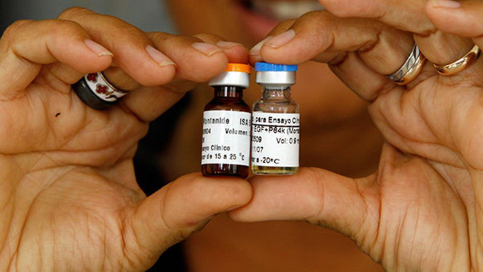 Estados Unidos ha votado en contra de levantar el bloqueo a Cuba pero mantiene el interés por la vacuna contra el cáncer.