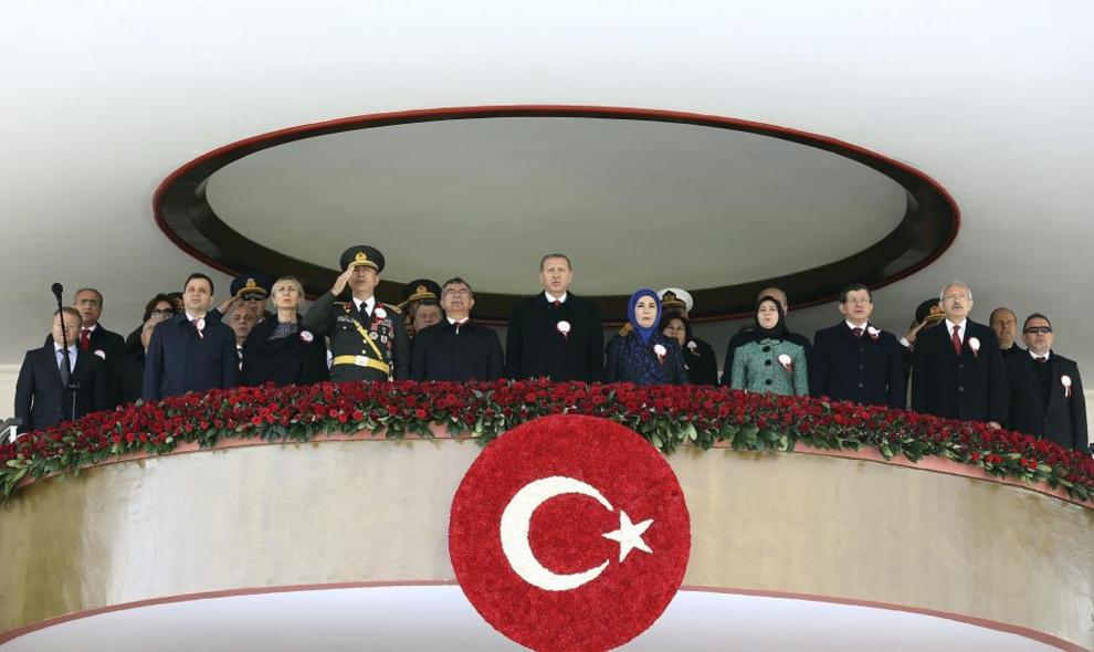 Las autoridades continuaron con el cierre, censura y ataque a medios críticos al actual mandatario turco, Recep Tayyip Erdoğan.