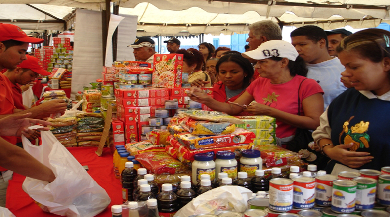 La Misión Mercal surgió como respuesta a las empresas privadas que pretendían bloquear el acceso a los alimentos del pueblo.