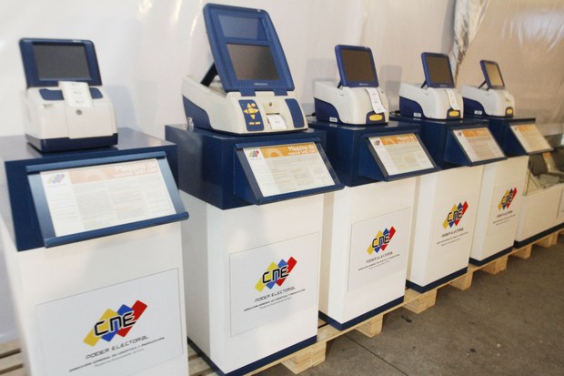 Las máquinas contienen datos relacionados con la elección del próximo 6 de diciembre.