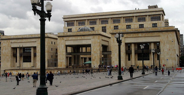 El acto oficial se realizará en el Palacio de Justicia de Bogotá.
