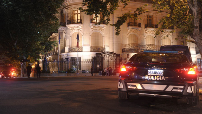 Las medidas de seguridad se extendieron en otras sedes diplomáticas de Buenos Aires.